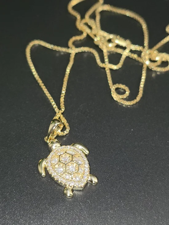 ✨ Moissanite Turtle Necklace – Gold Filled – 20” Box Chain – Luxury Sparkle ✨ - Picture 2 of 7